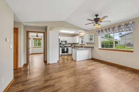 819 7th Avenue NE Buffalo MN 55313