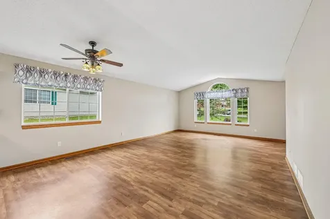 819 7th Avenue NE Buffalo MN 55313