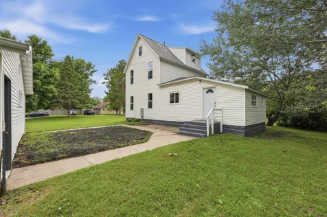 127 Hawley Street Lake Park MN 56554