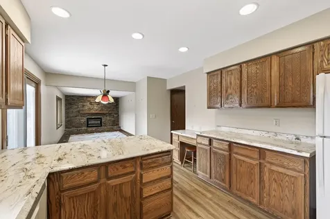 3016 Lakewood Drive N Maplewood MN 55109