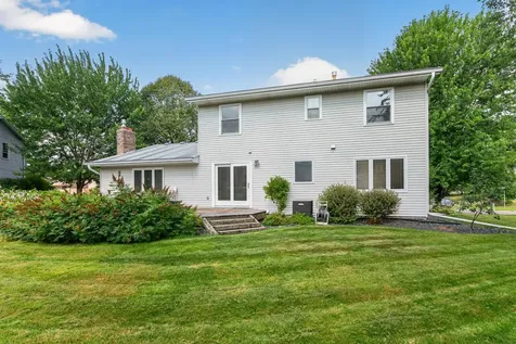 3016 Lakewood Drive N Maplewood MN 55109