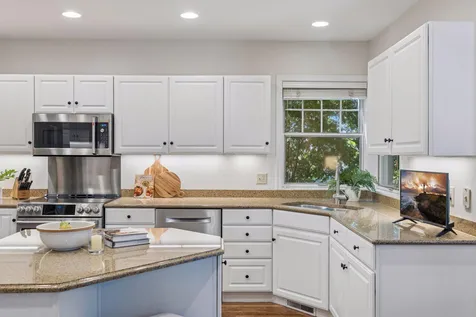 491 Harbor Court Shoreview MN 55126
