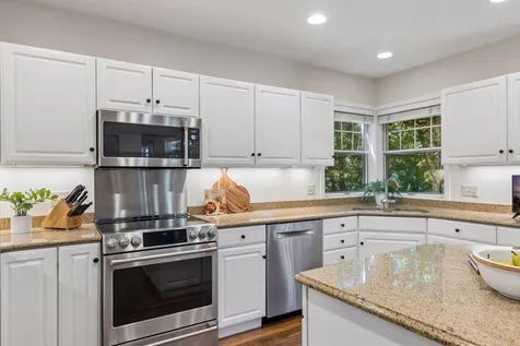 491 Harbor Court Shoreview MN 55126