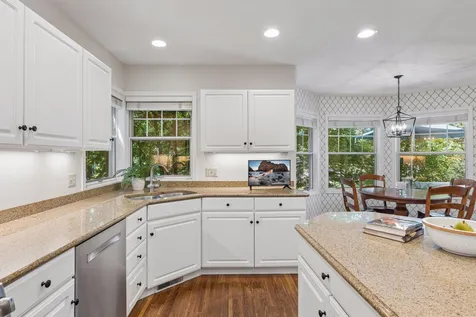 491 Harbor Court Shoreview MN 55126