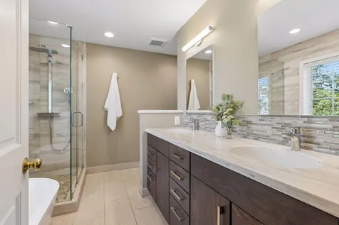 491 Harbor Court Shoreview MN 55126