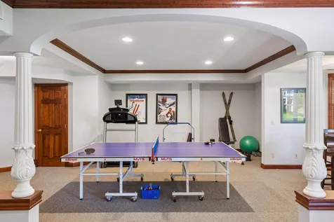 491 Harbor Court Shoreview MN 55126