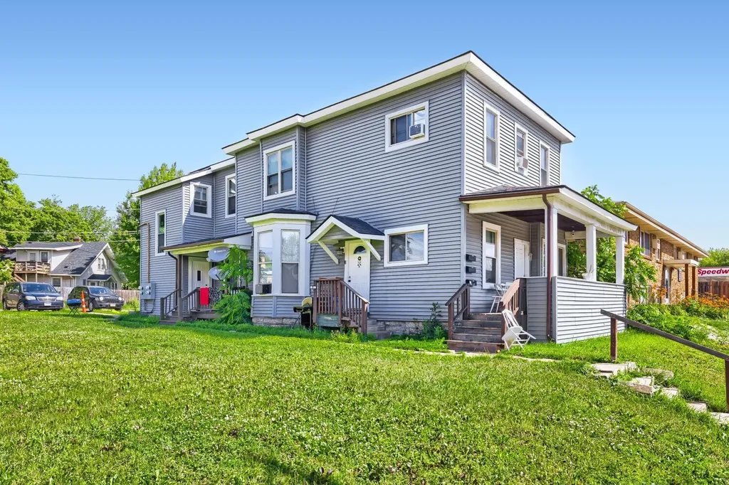 1155 7th Street W Saint Paul MN 55102