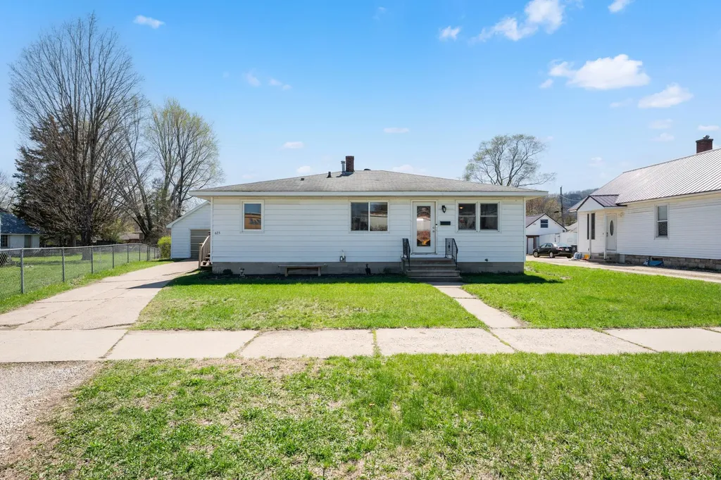 625 E Mark Street Winona MN 55987