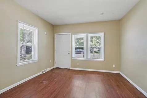 910 Wilson Avenue Saint Paul MN 55106
