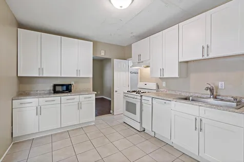 910 Wilson Avenue Saint Paul MN 55106