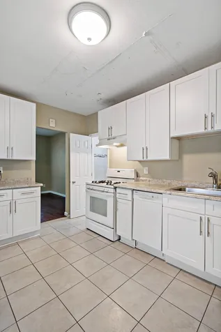 910 Wilson Avenue Saint Paul MN 55106