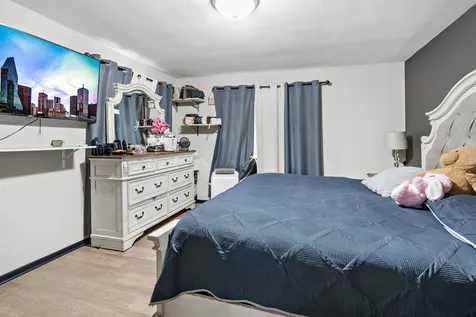910 Wilson Avenue Saint Paul MN 55106