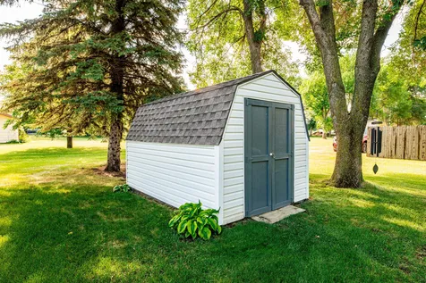 204 8th Avenue E Lisbon ND 58054