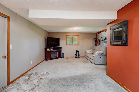 204 8th Avenue E Lisbon ND 58054