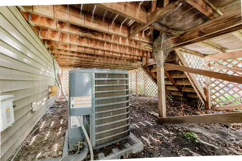204 8th Avenue E Lisbon ND 58054