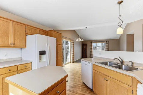 25825 106th Street NW Zimmerman MN 55398