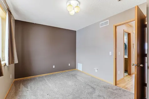 25825 106th Street NW Zimmerman MN 55398