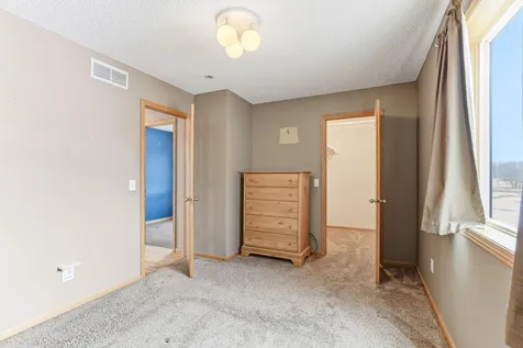 25825 106th Street NW Zimmerman MN 55398