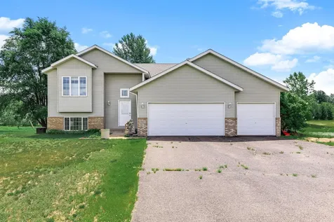 25825 106th Street NW Zimmerman MN 55398
