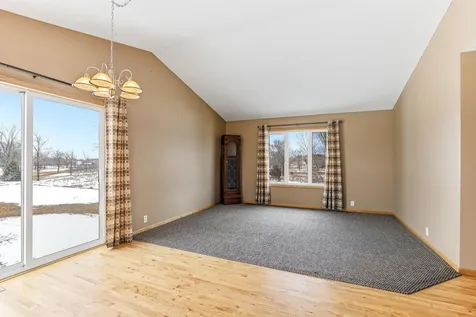 25825 106th Street NW Zimmerman MN 55398