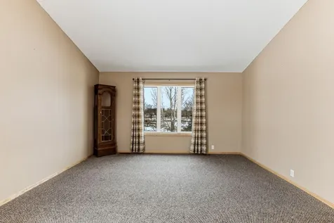 25825 106th Street NW Zimmerman MN 55398