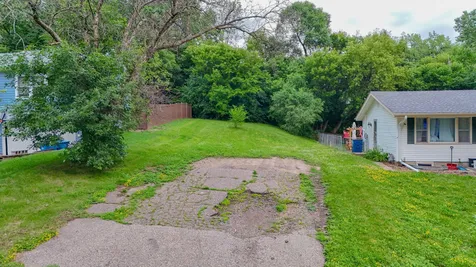3204 Grimes Avenue N Robbinsdale MN 55422