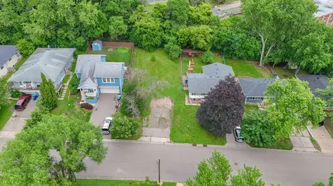 3204 Grimes Avenue N Robbinsdale MN 55422