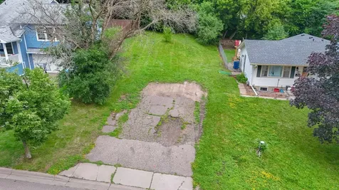 3204 Grimes Avenue N Robbinsdale MN 55422