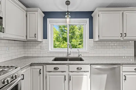 7023 Park View Lane Eden Prairie MN 55346