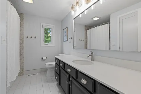 7023 Park View Lane Eden Prairie MN 55346