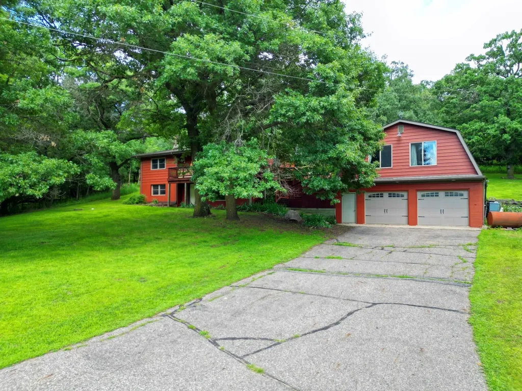 20631 County Road 9 NE New London MN 56273