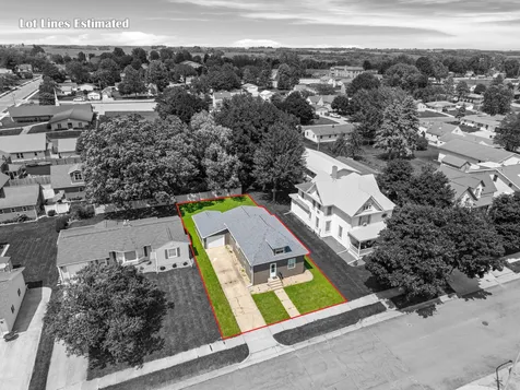 121 E Lincoln Street Caledonia MN 55921
