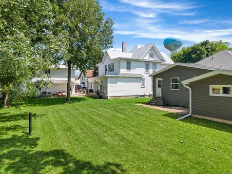 121 E Lincoln Street Caledonia MN 55921