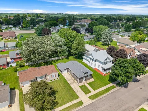 121 E Lincoln Street Caledonia MN 55921