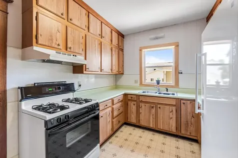 121 E Lincoln Street Caledonia MN 55921