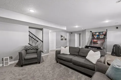15711 Fair Hill Way Saint Paul MN 55124