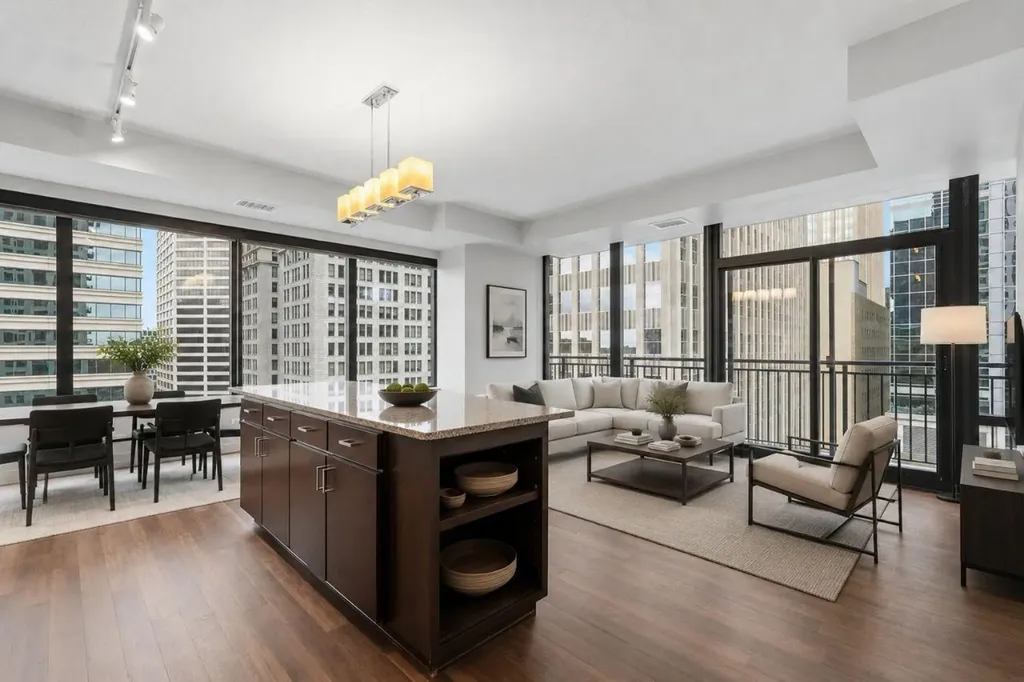 465 Nicollet Mall Minneapolis MN 55401