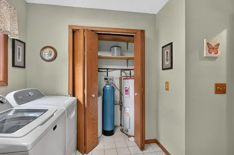 3509 W Lake Jessie Drive SE Alexandria MN 56308