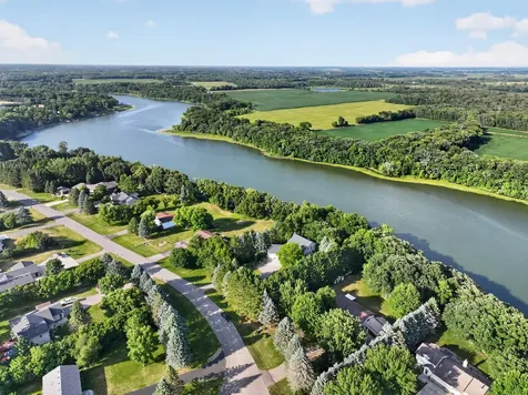 3509 W Lake Jessie Drive SE Alexandria MN 56308