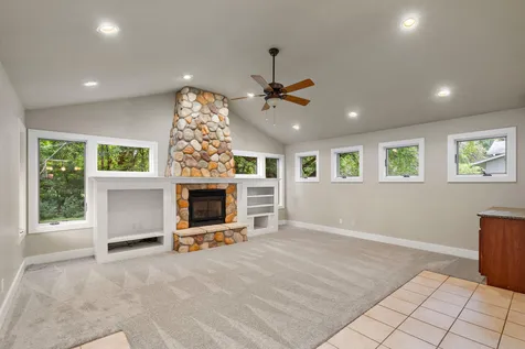 18510 25th Avenue N Plymouth MN 55447