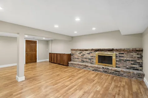 18510 25th Avenue N Plymouth MN 55447