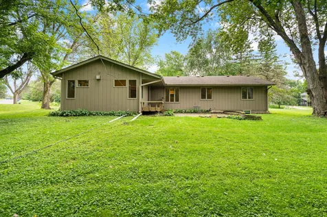 18510 25th Avenue N Plymouth MN 55447