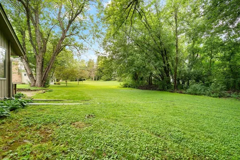 18510 25th Avenue N Plymouth MN 55447