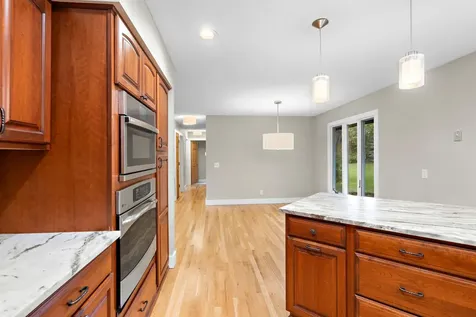 18510 25th Avenue N Plymouth MN 55447