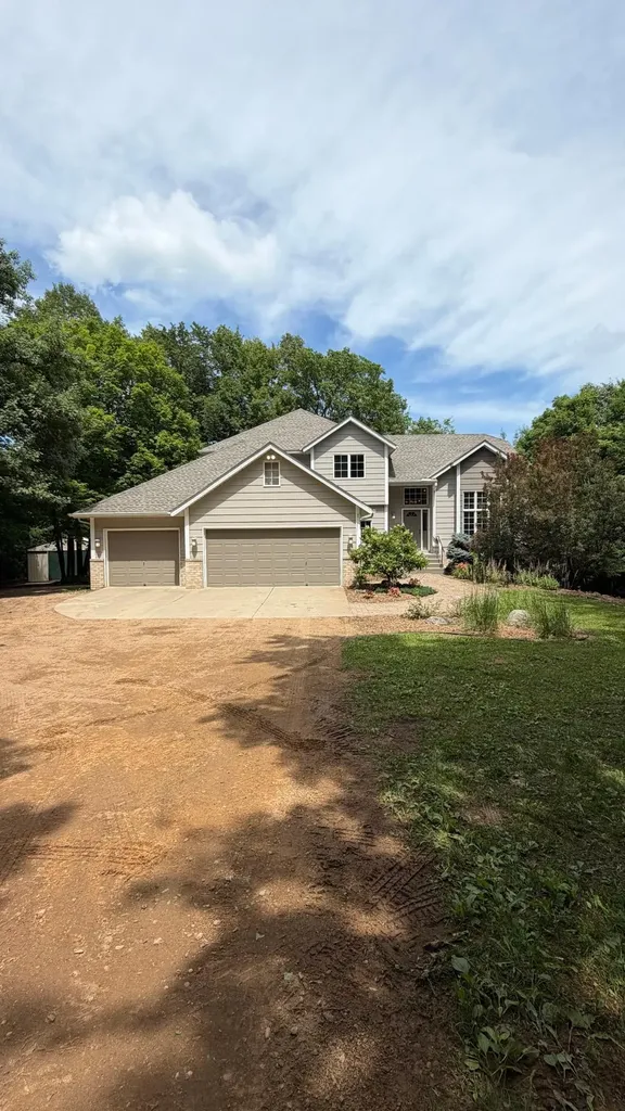 2520 E 265th Street Webster MN 55088