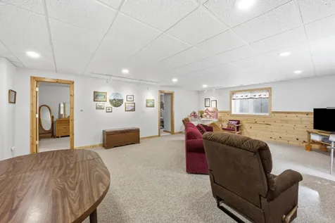10085 28th Street S Moorhead MN 56560