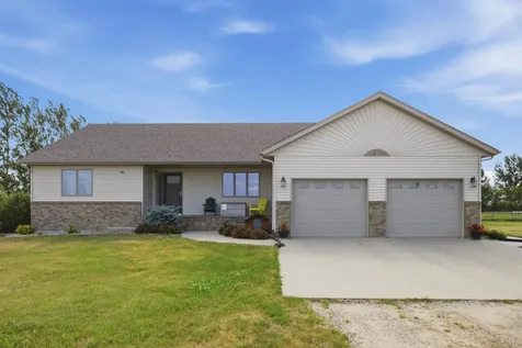 10085 28th Street S Moorhead MN 56560