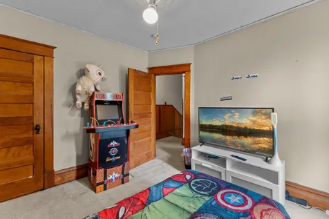1053 Jessie Street Saint Paul MN 55130