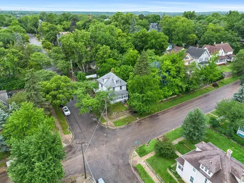 1053 Jessie Street Saint Paul MN 55130