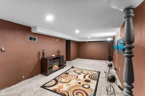 1053 Jessie Street Saint Paul MN 55130